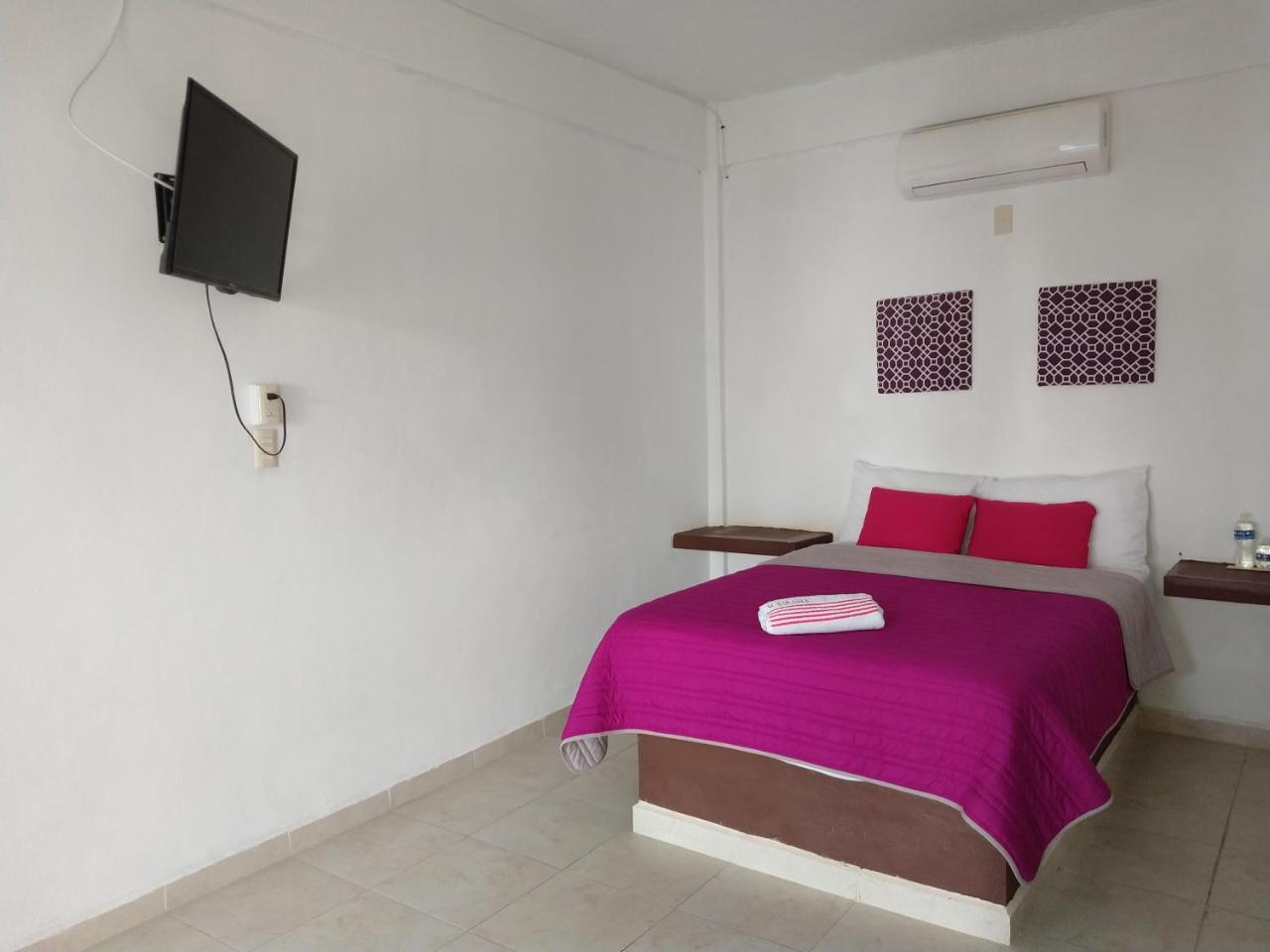 Hotel Espana 切图马尔 外观 照片